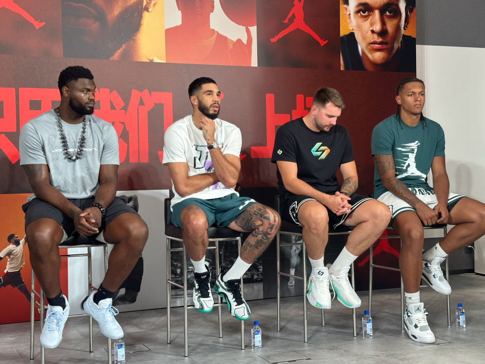 米兰APP下载-包含希腊男篮绝杀篮网B队,塔图姆三分雨点燃全场的词条