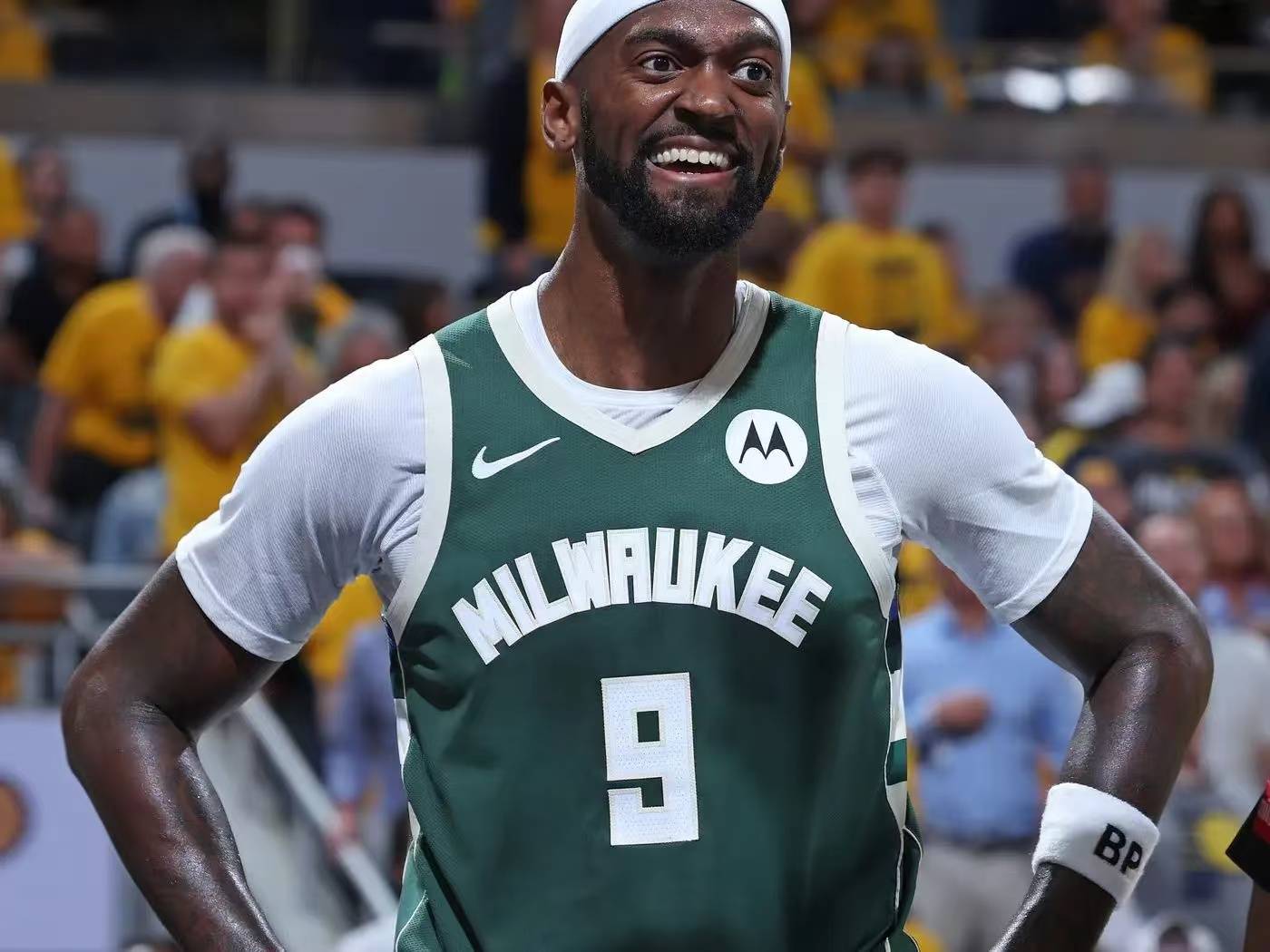 米兰捕鱼-关于雄鹿横扫美国男篮，拉文制霸全场的信息