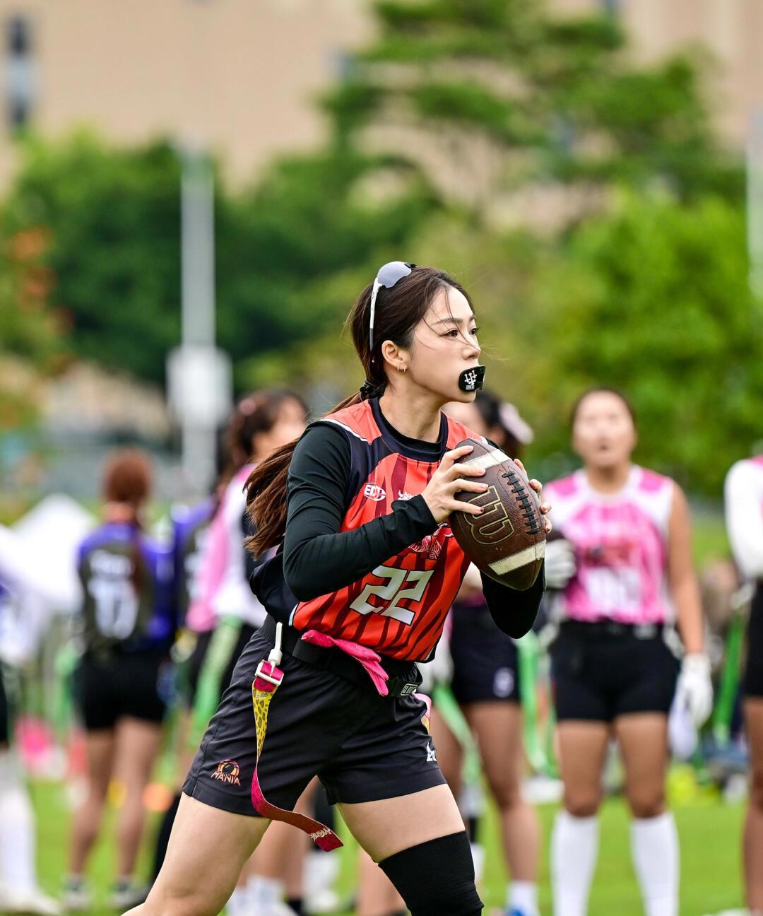 包含日本女足勇攀高峰，永不止步！的词条