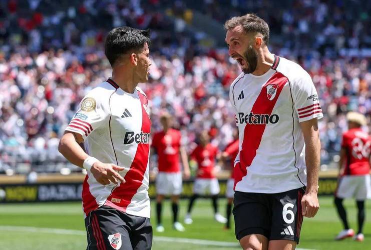 米兰APP下载-河床队总决赛夺冠热情洋溢球迷分外欢呼