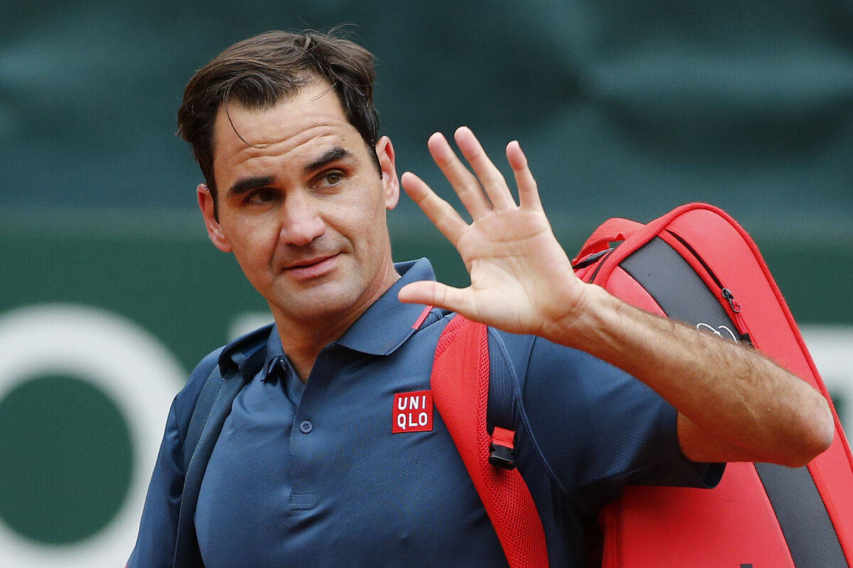 米兰百家乐-包含法国传奇球员龙辛库宣布退役，赛场告别的词条