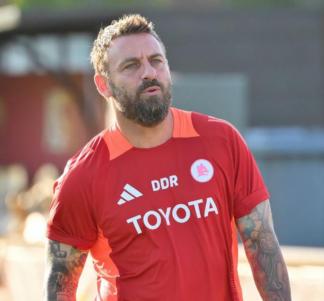 米兰登录入口-罗马年轻球员表现抢眼，令球迷眼前一亮的简单介绍