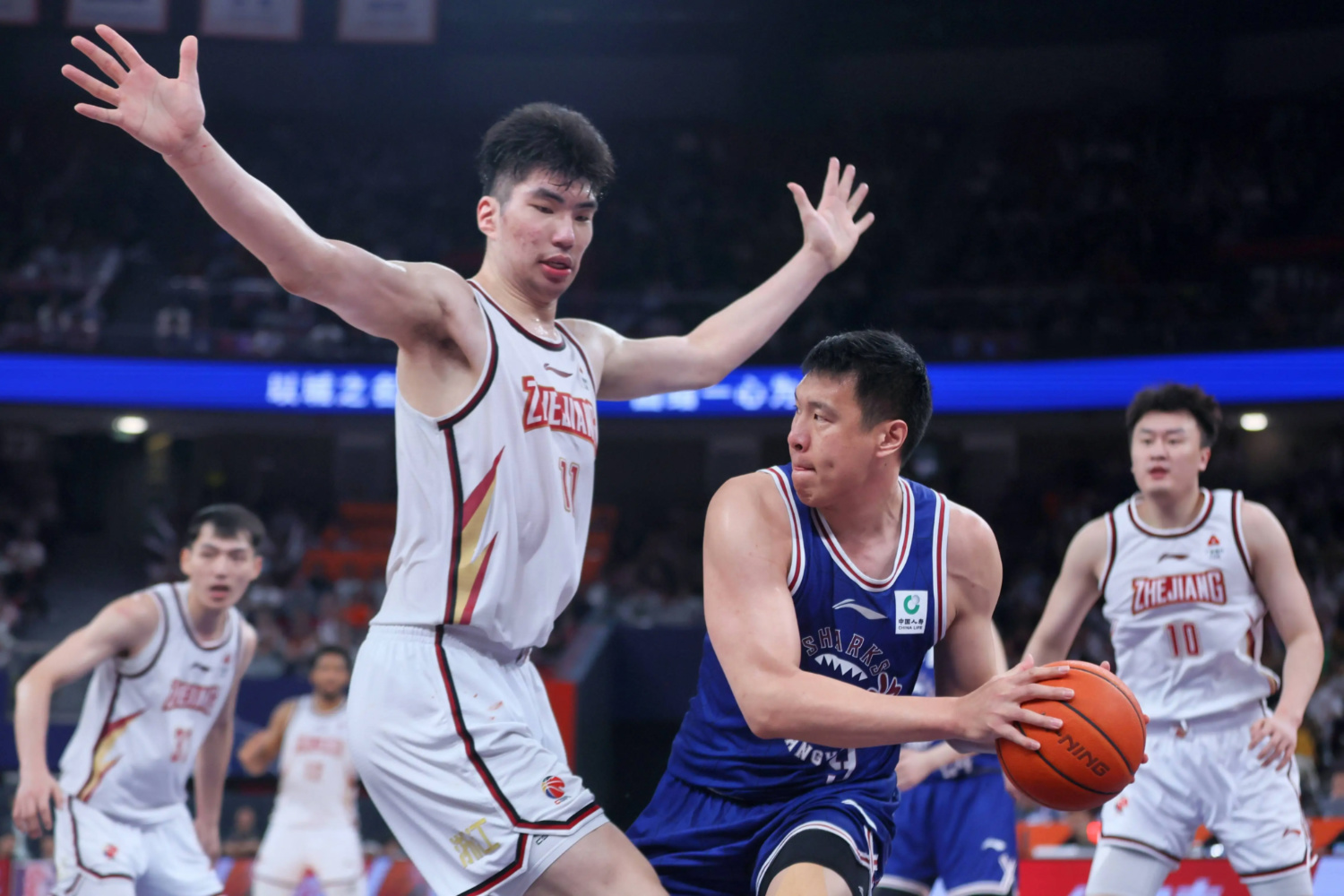 关于连续得分！某队连场比赛中表现神勇的信息