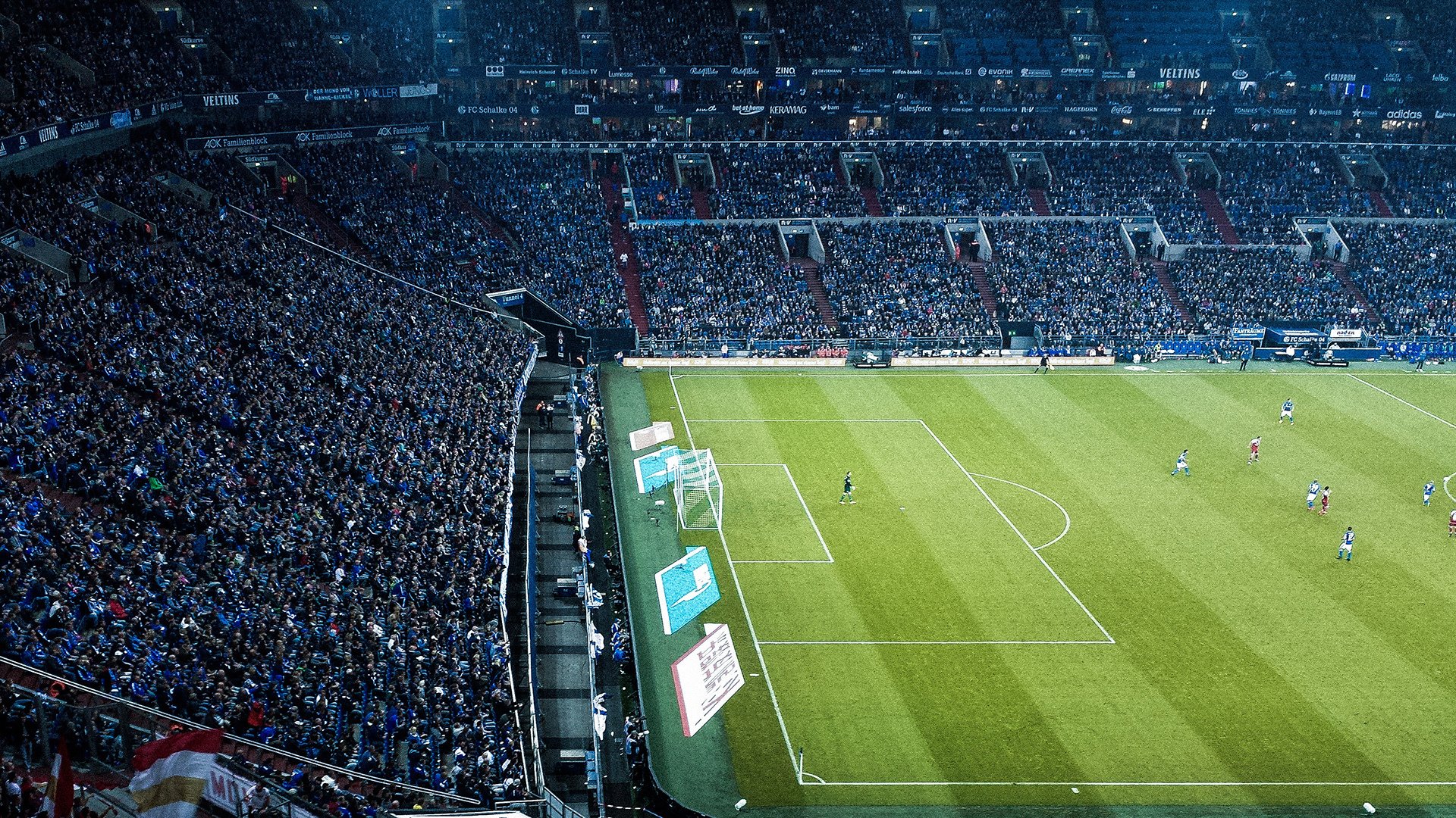 橙衣风暴与中场大师，当荷兰斩落芬兰，赖斯在西甲德比中定义新时代